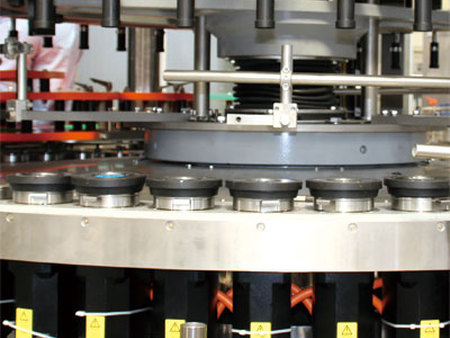 色標識別伺服定位系統